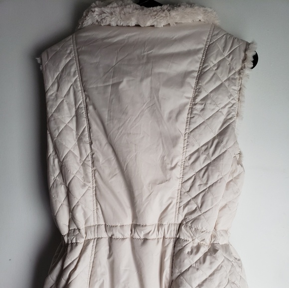 Reversible faux fur vest - Picture 4 of 8